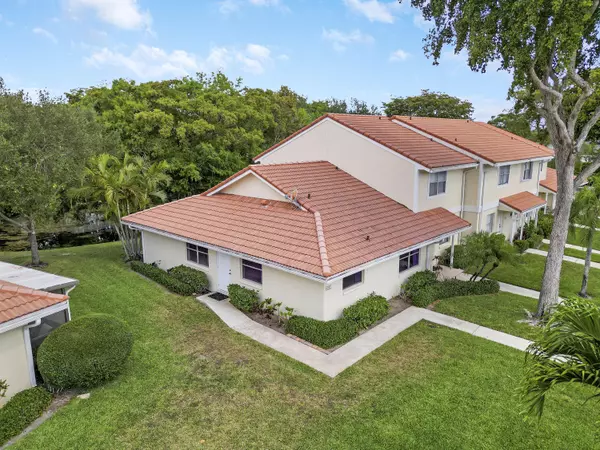 Boca Raton, FL 33433,6252 Walk CIR