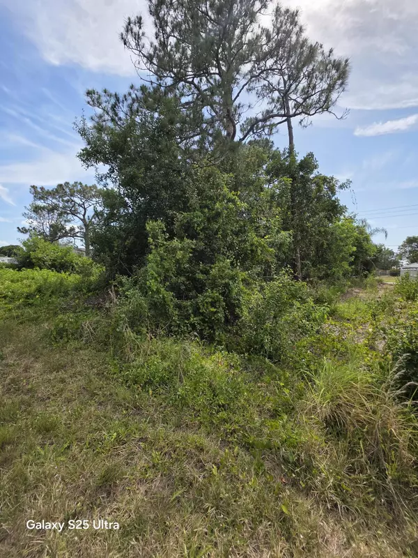 Port Saint Lucie, FL 34983,511 NW Grenada ST