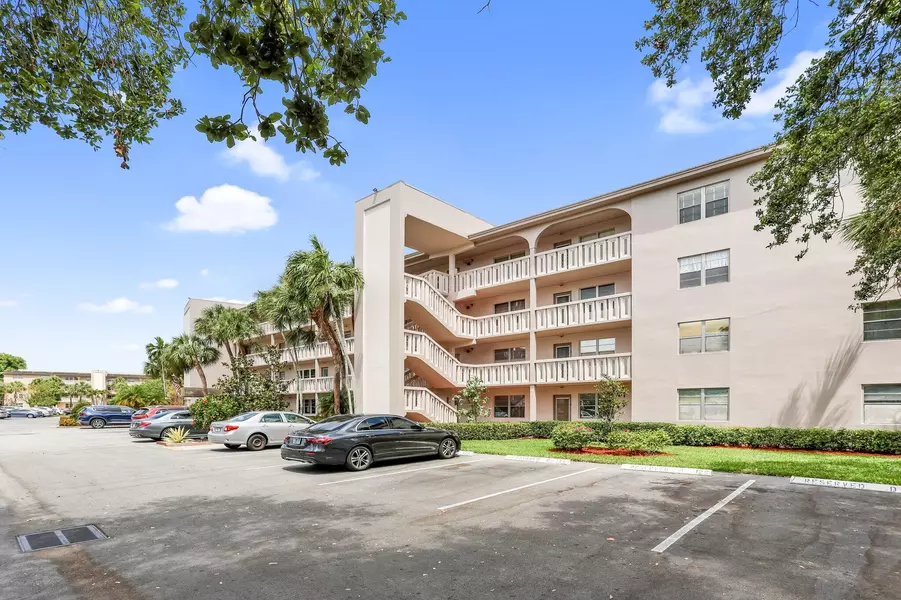 3304 Aruba WAY D2, Coconut Creek, FL 33066
