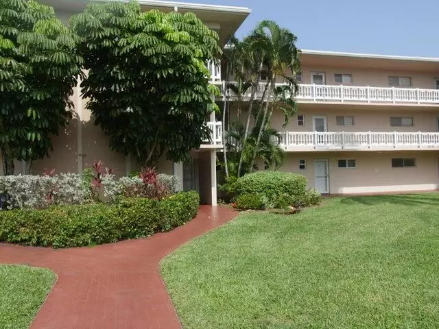 Lake Worth, FL 33461,2769 S Garden DR 106