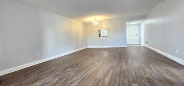 Lauderdale Lakes, FL 33319,4141 NW 44th AVE 217