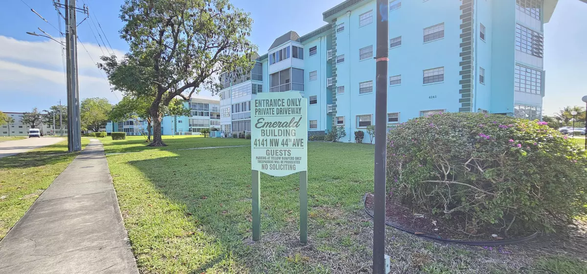 Lauderdale Lakes, FL 33319,4141 NW 44th AVE 217