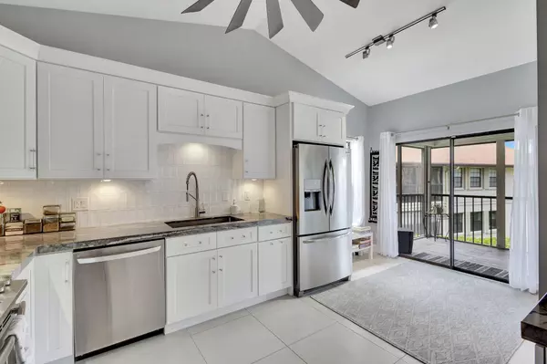 Greenacres, FL 33467,3399 Jog Park DR