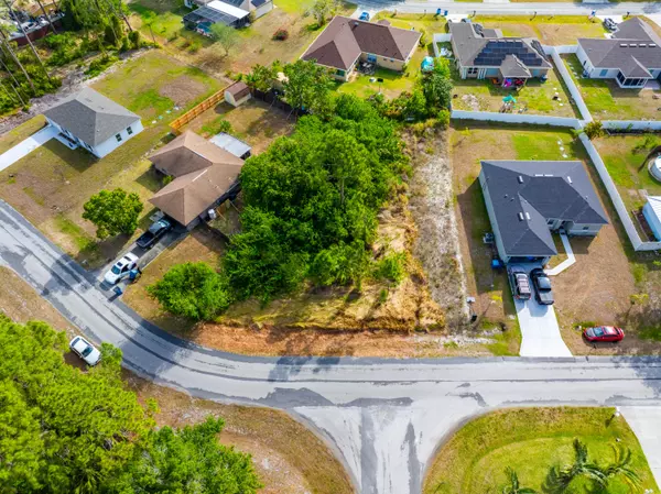 Palm Bay, FL 32907,235 NW Hilliard RD