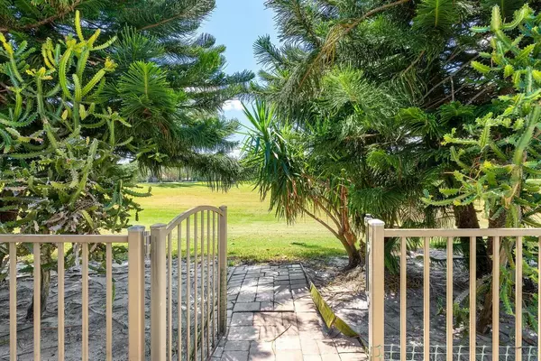 Boca Raton, FL 33487,4800 Bocaire BLVD