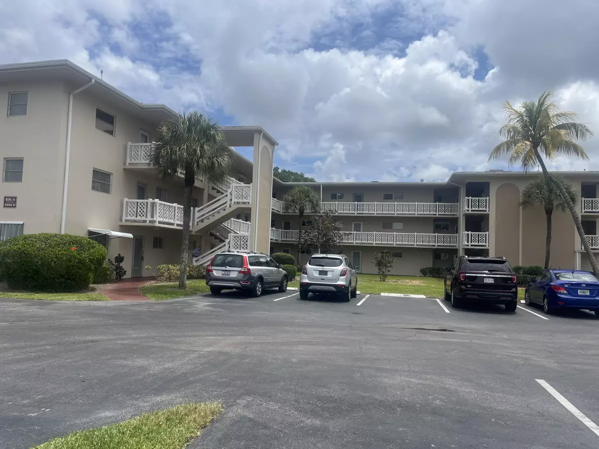 Lake Worth, FL 33461,2682 Garden DR 204