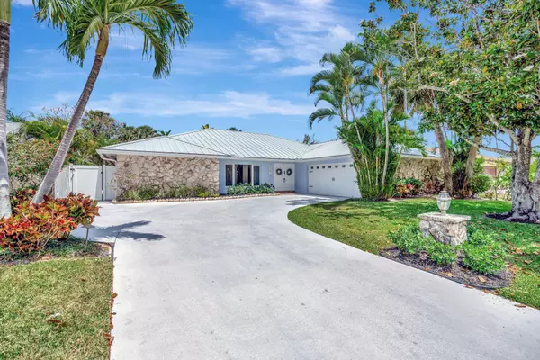 North Palm Beach, FL 33410,2561 Pepperwood CIR