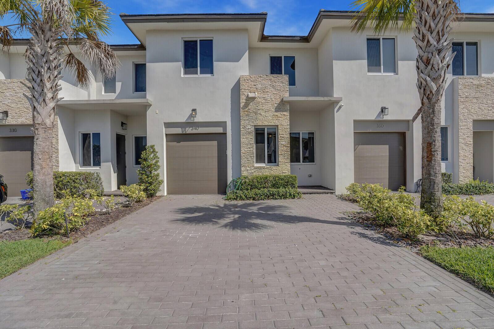 340 Pioneer WAY, Royal Palm Beach, FL 33411