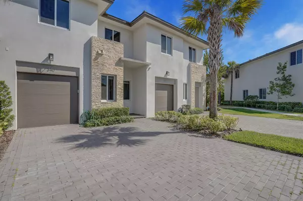 Royal Palm Beach, FL 33411,340 Pioneer WAY
