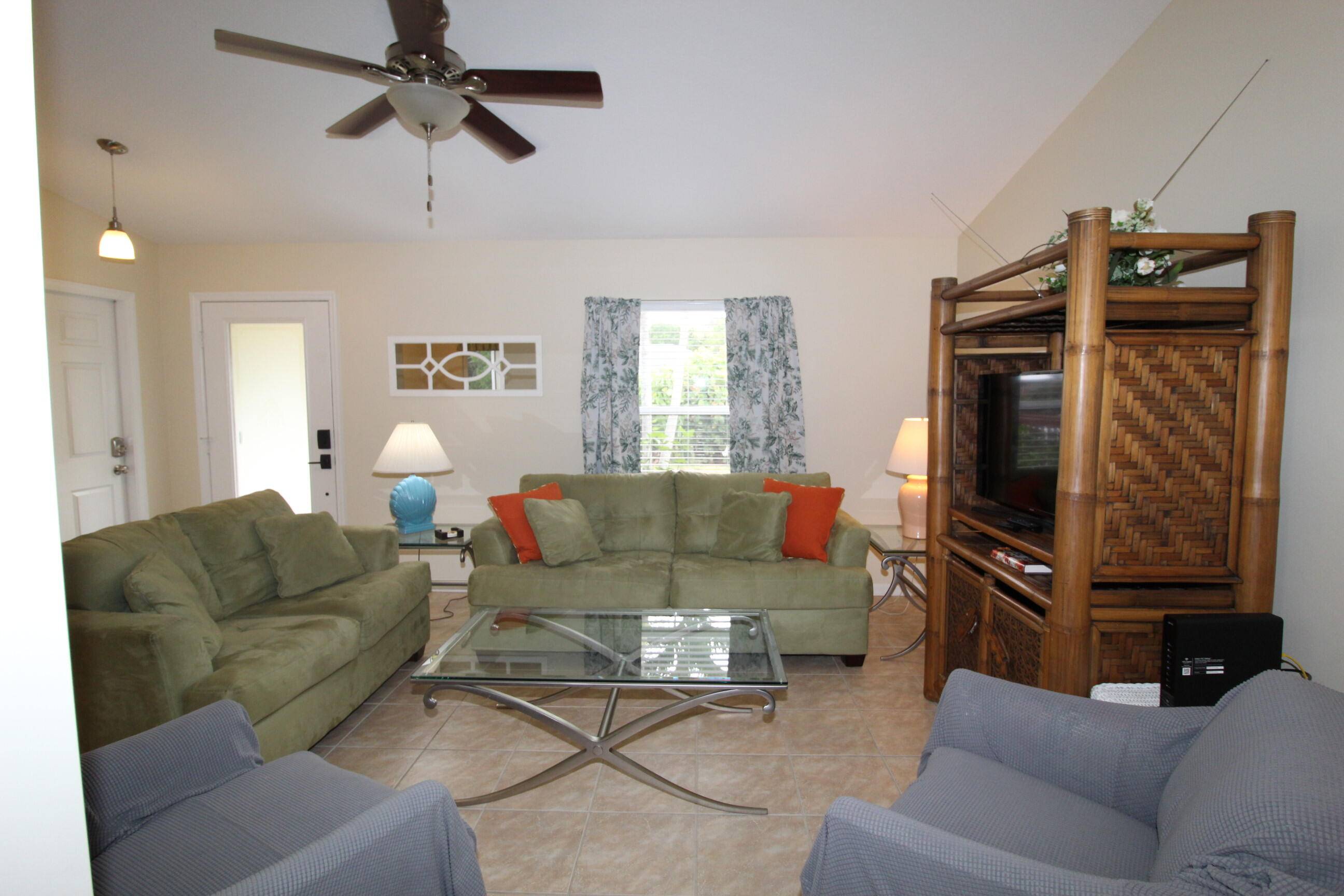 Fort Pierce, FL 34982,5300 Seagrape DR