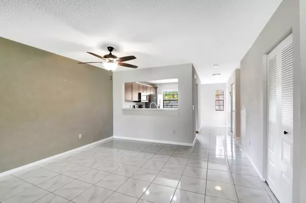 Boca Raton, FL 33428,21553 Cypress Hammock DR 43 D
