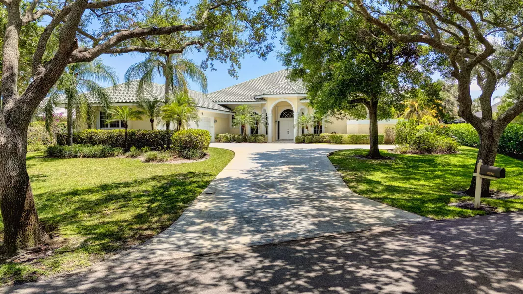 10026 SE Buttonwood WAY, Tequesta, FL 33469