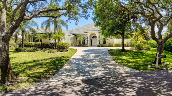 10026 SE Buttonwood WAY, Tequesta, FL 33469