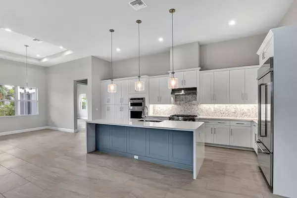 Palm Beach Gardens, FL 33412,10148 Driftwood WAY