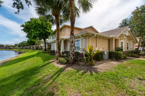 West Palm Beach, FL 33401,555 Pacific Grove DR 1