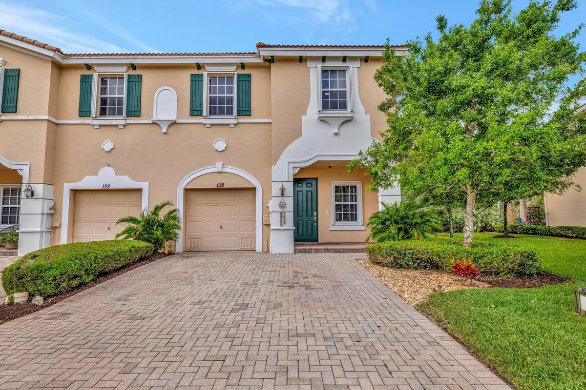 Stuart, FL 34997,132 SW Otter Run PL
