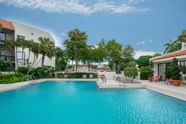 3050 Presidential WAY 305, West Palm Beach, FL 33401