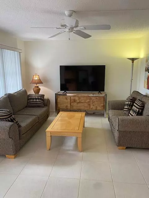Deerfield Beach, FL 33442,326 Grantham B 326