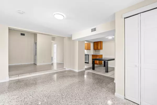 Delray Beach, FL 33444,246 NE 10th ST