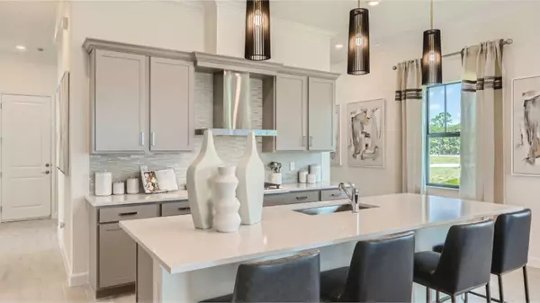 Port Saint Lucie, FL 34984,424 SE Fascino CIR