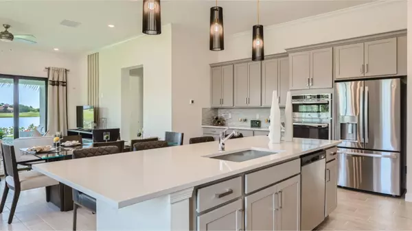 Port Saint Lucie, FL 34984,424 SE Fascino CIR