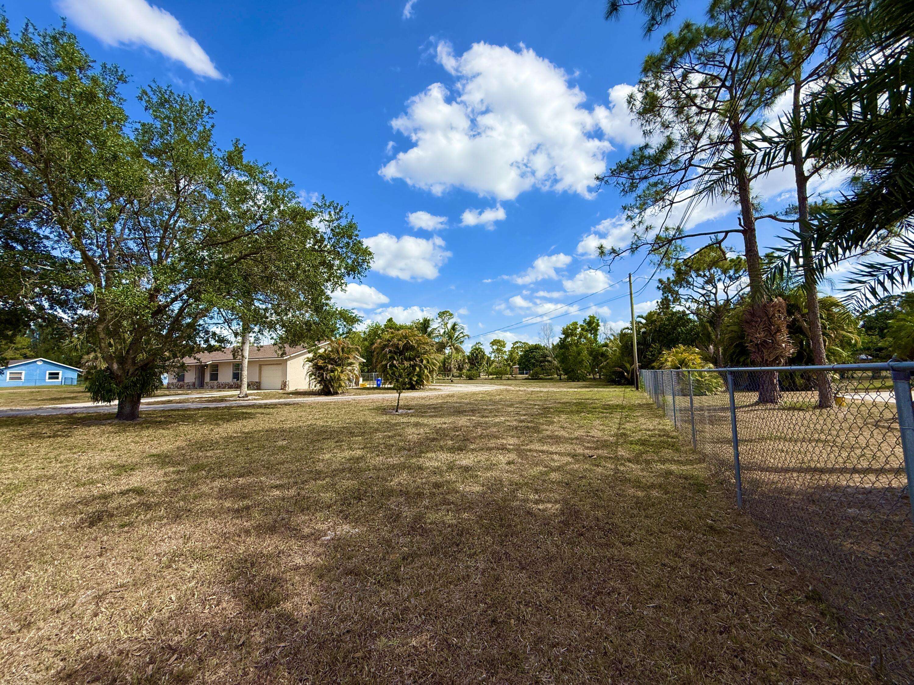 16394 E Pimlico DR, Loxahatchee Groves, FL 33470