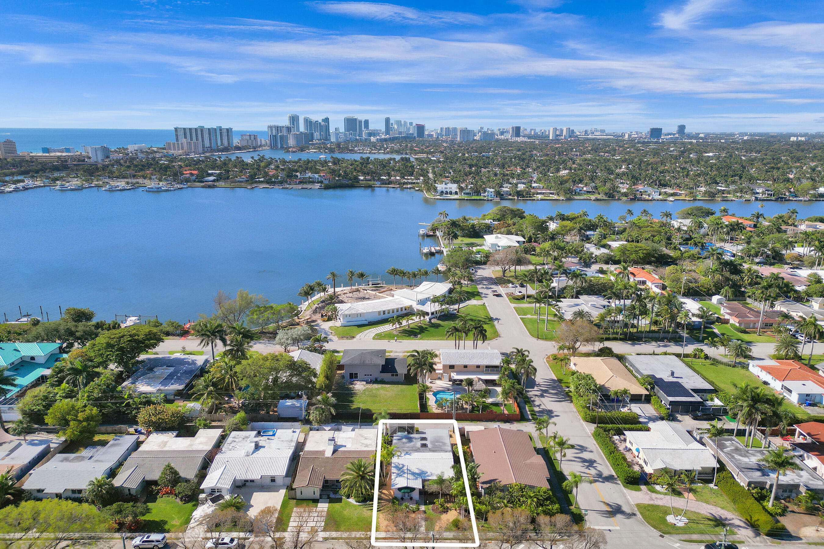 Hollywood, FL 33019,848 Johnson ST
