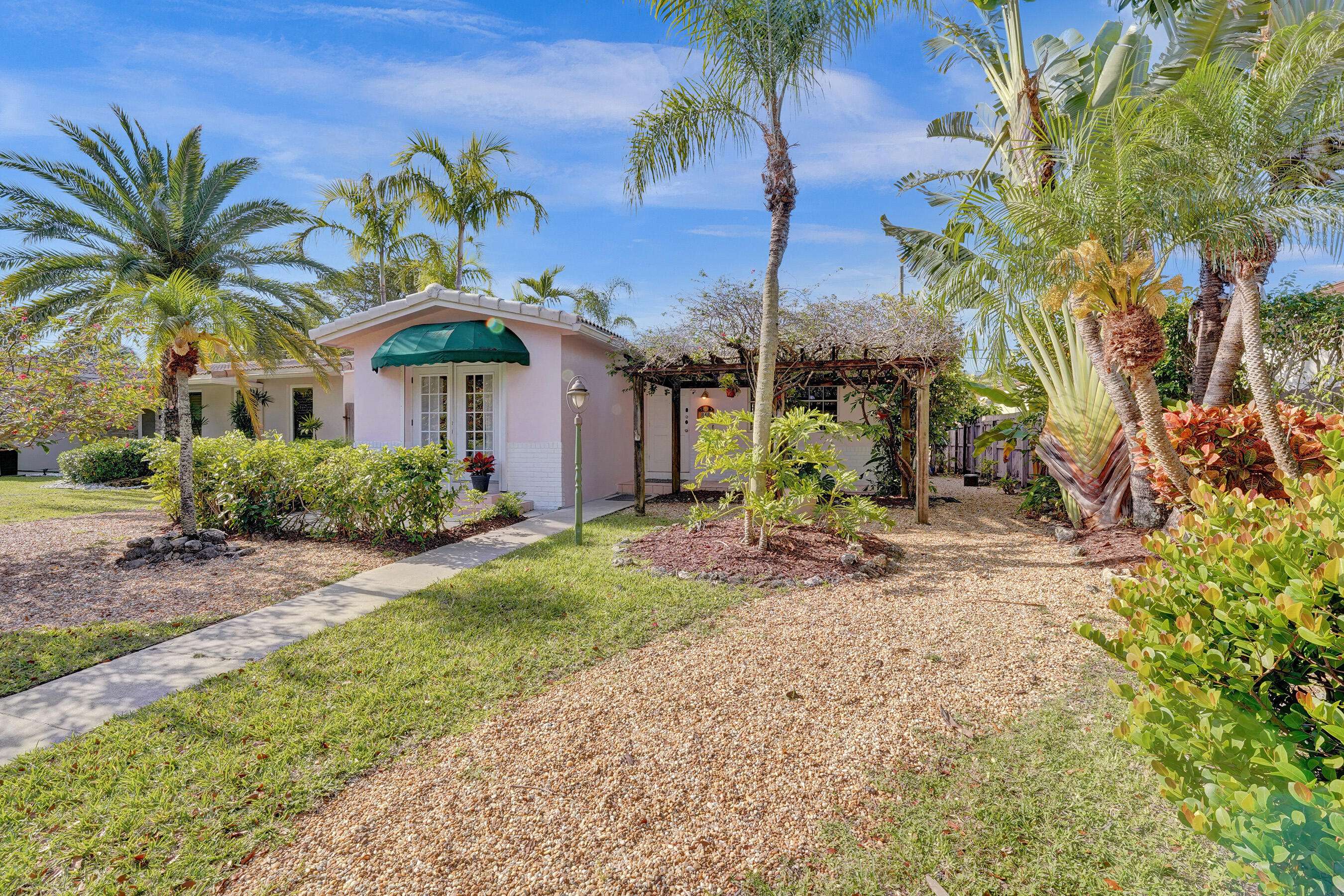 Hollywood, FL 33019,848 Johnson ST