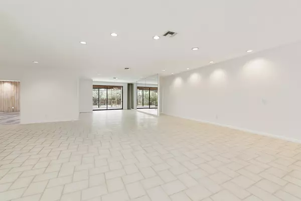West Palm Beach, FL 33411,8785 Thousand Pines CIR