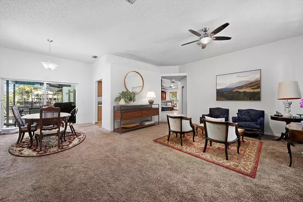 Royal Palm Beach, FL 33411,148 Roycourt CIR