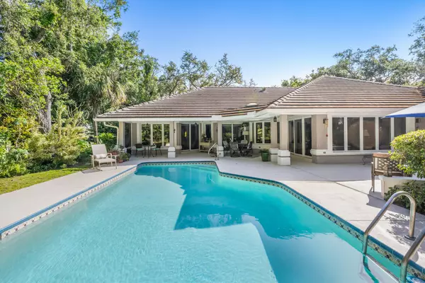 1331 Jonathans Trl TRL, Vero Beach, FL 32963