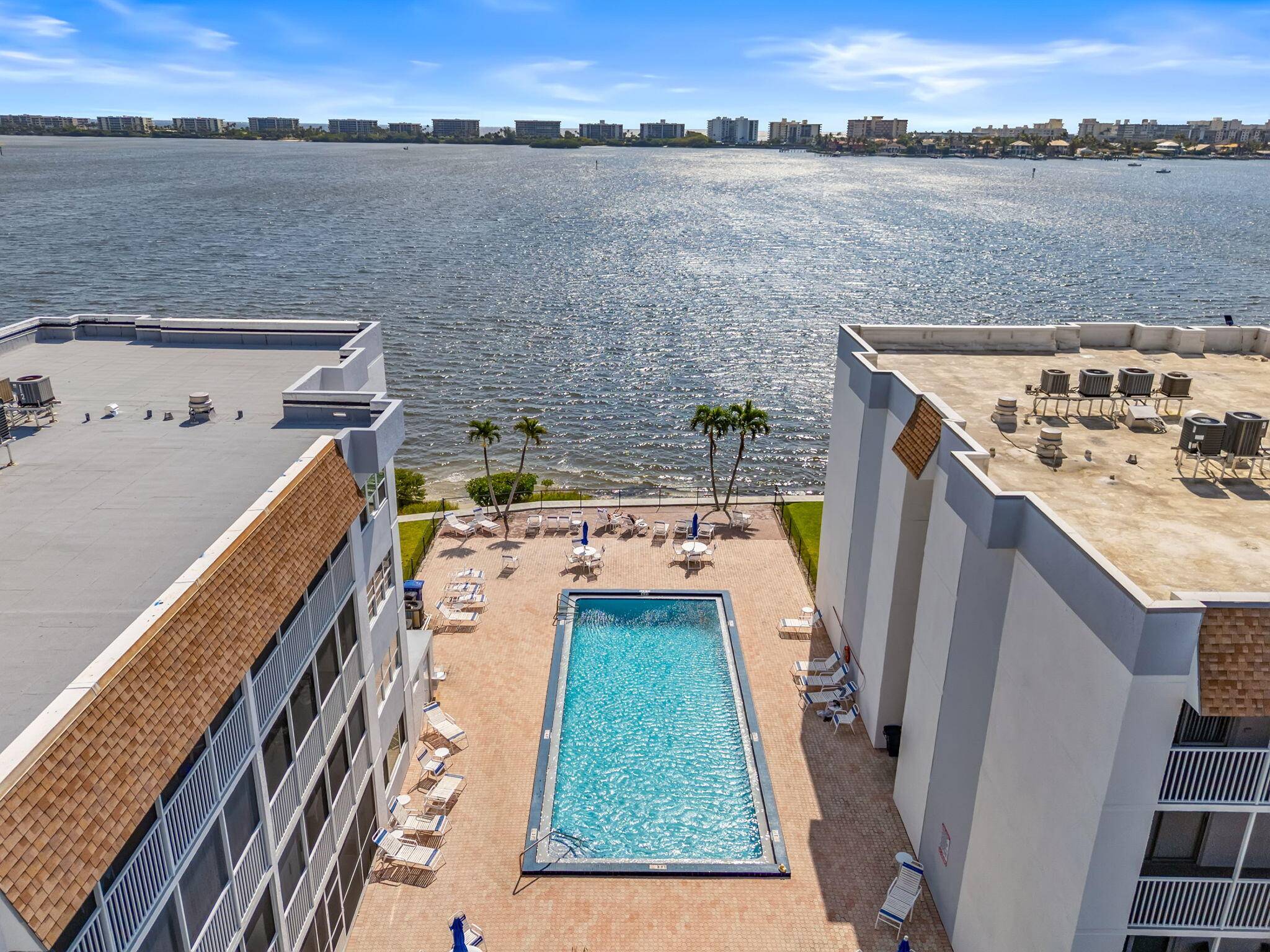 Lake Worth Beach, FL 33460,1502 S Lakeside DR 301