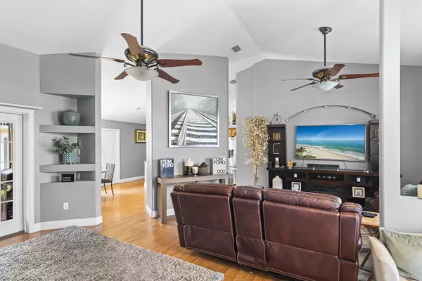 Sebastian, FL 32958,1456 Schumann DR