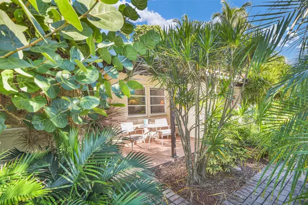 Hillsboro Beach, FL 33062,1225 Hillsboro Mile W1