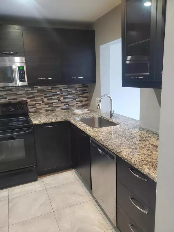 Tamarac, FL 33321,7410 Woodmont TER 208