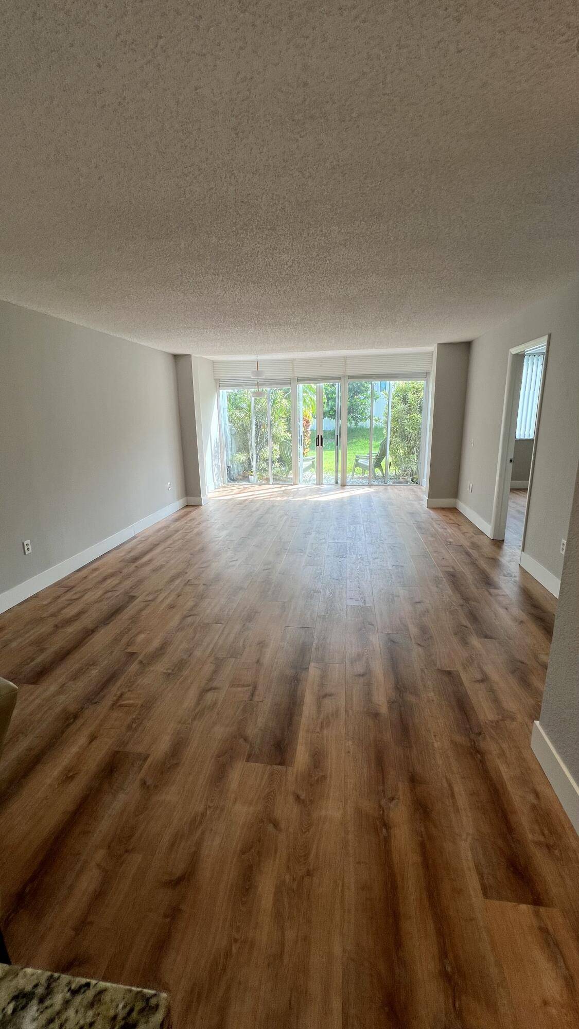 Lake Worth, FL 33467,4242 Deste CT 101