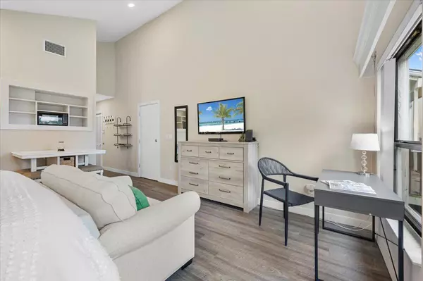 Wellington, FL 33414,11863 Wimbledon CIR 543