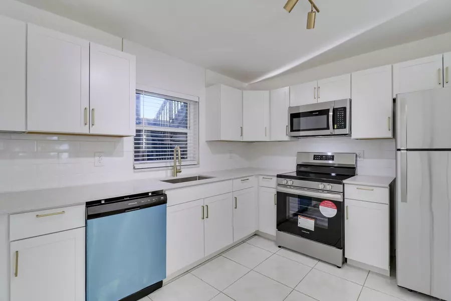 6531 SE Federal HWY J104, Stuart, FL 34997