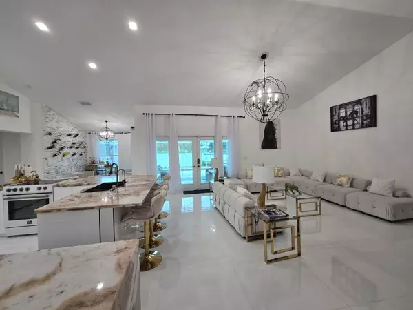 Wellington, FL 33414,13646 Callington DR