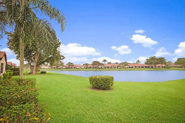 Boynton Beach, FL 33472,8434 Mooring CIR