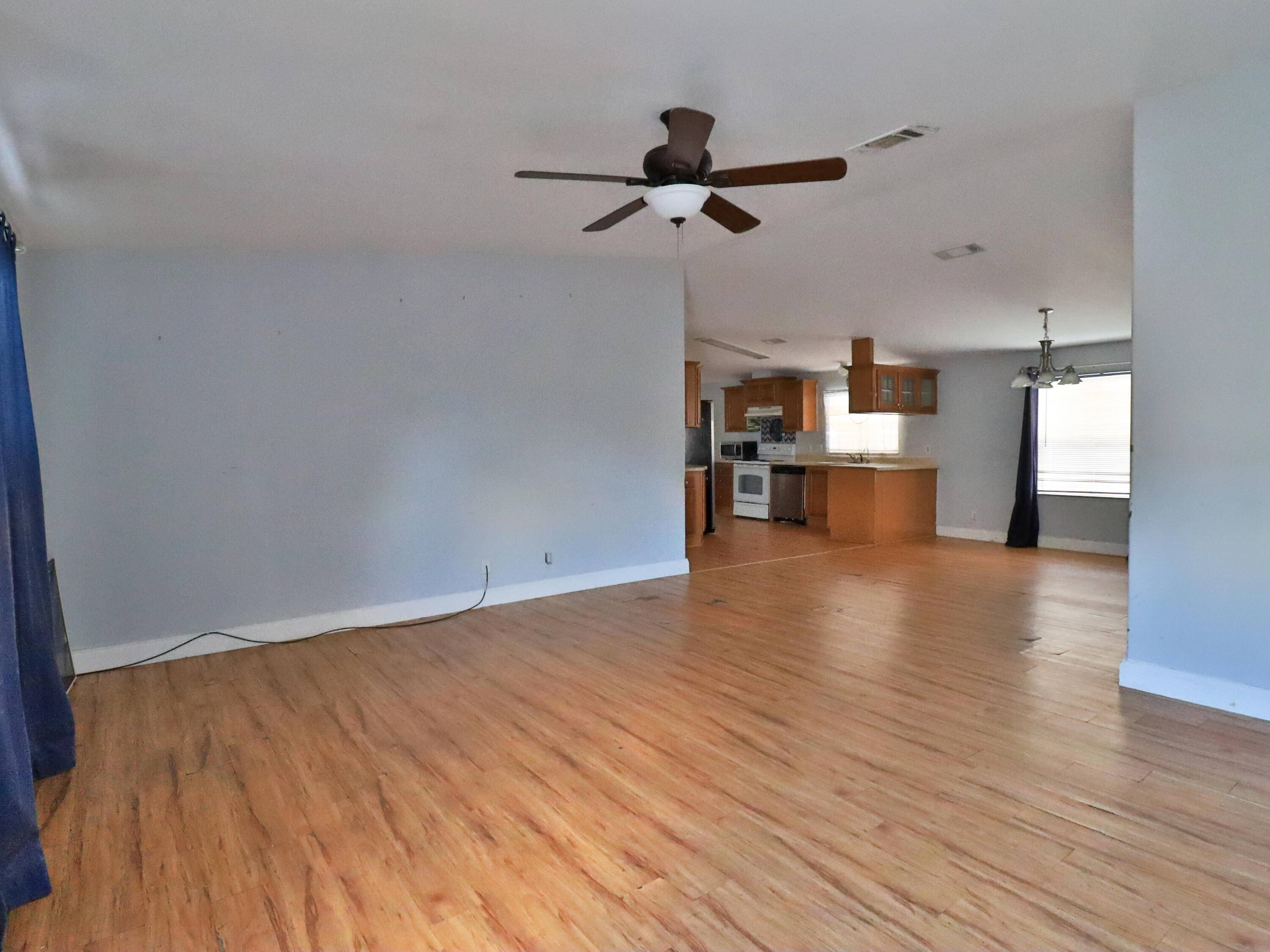 Lake Worth, FL 33467,151 Plantation BLVD