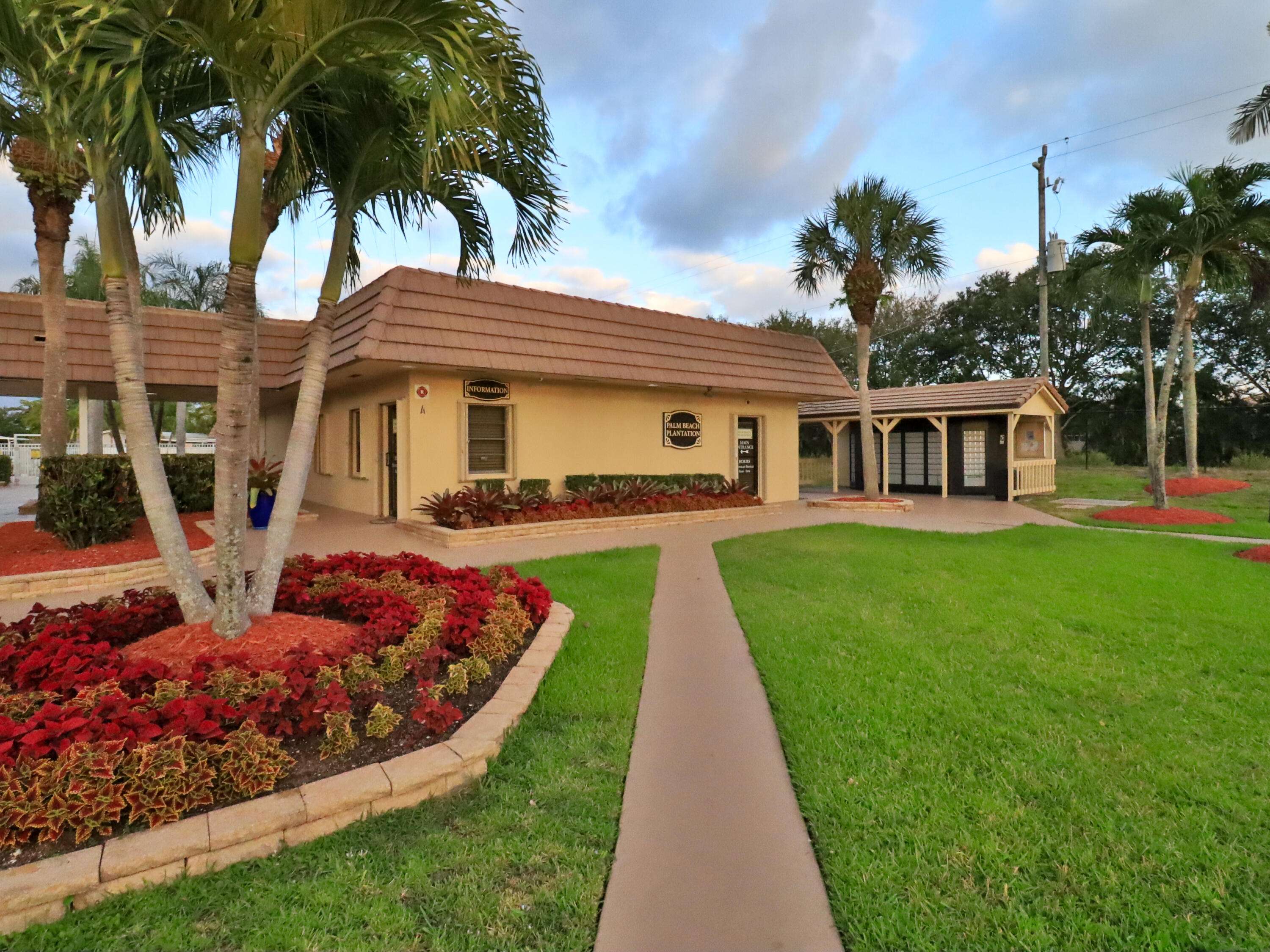 151 Plantation BLVD,  Lake Worth,  FL 33467