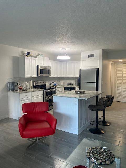 North Palm Beach, FL 33408,342 Southwind DR 111