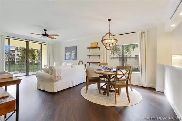 Juno Beach, FL 33408,100 Uno Lago 205 DR 205