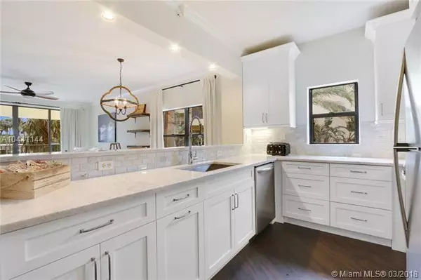 Juno Beach, FL 33408,100 Uno Lago 205 DR 205