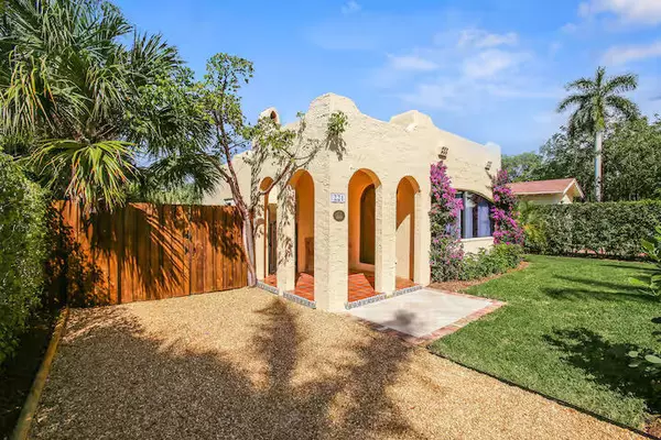West Palm Beach, FL 33405,221 Lakeland DR