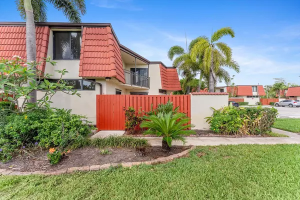 West Palm Beach, FL 33406,3790 Victoria Drive DR
