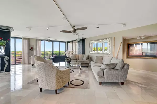 Boca Raton, FL 33433,7578 Regency Lake DR 702