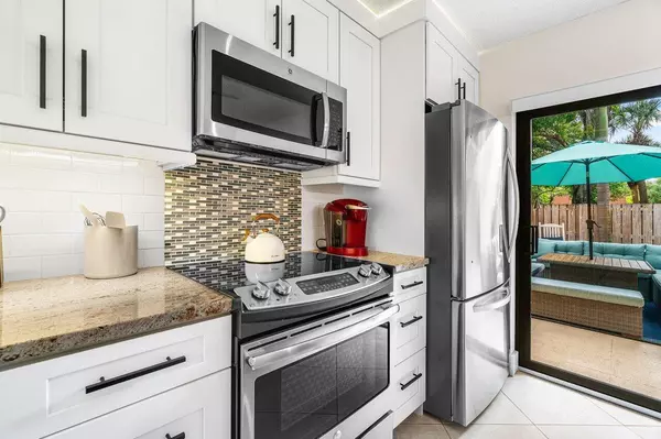 Jupiter, FL 33477,2428 24th CT