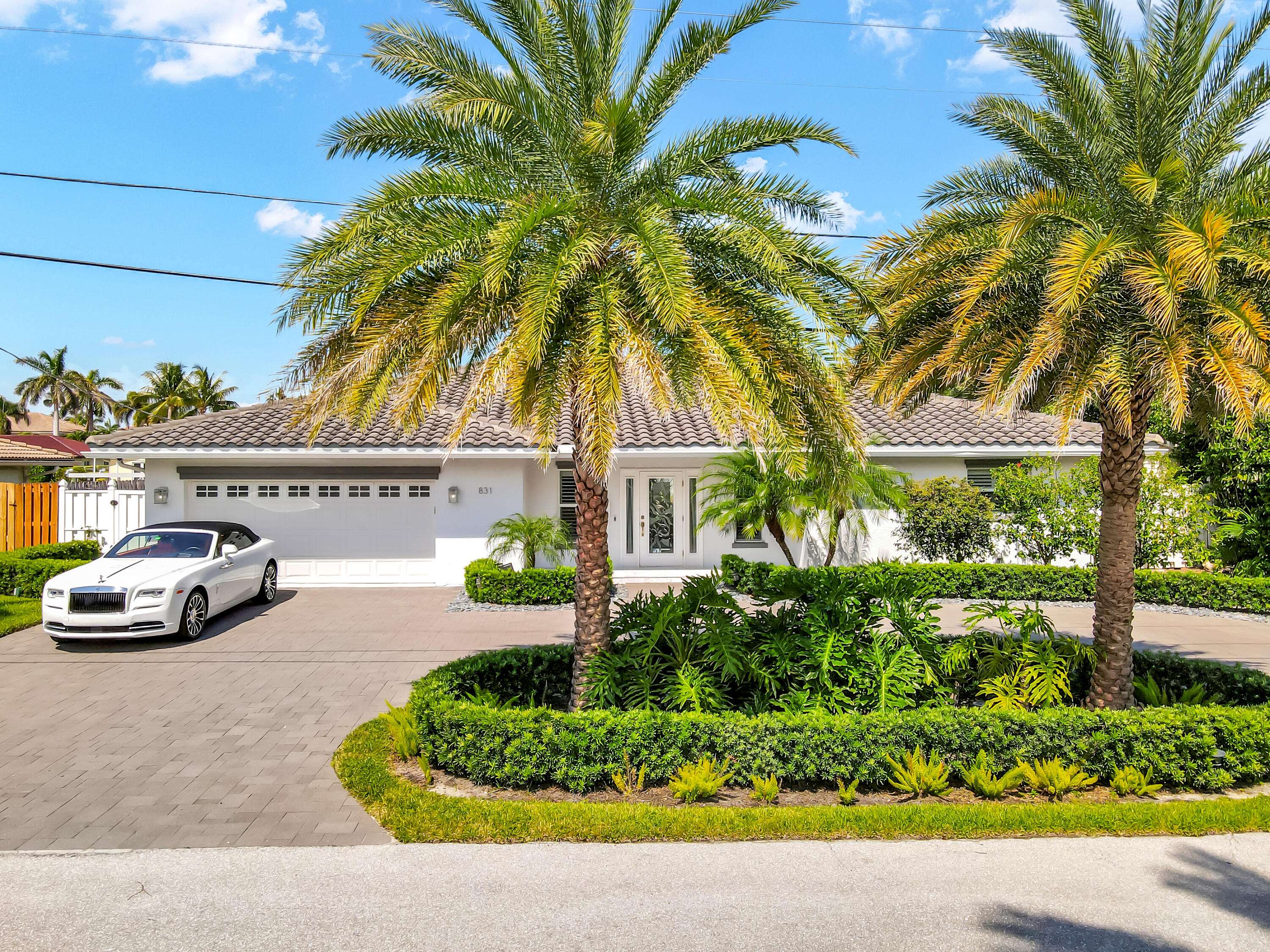 Boca Raton, FL 33487,831 Dover ST